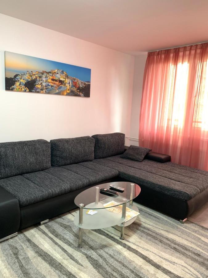 Apartament Tt10 Botanicka Trnava Luaran gambar