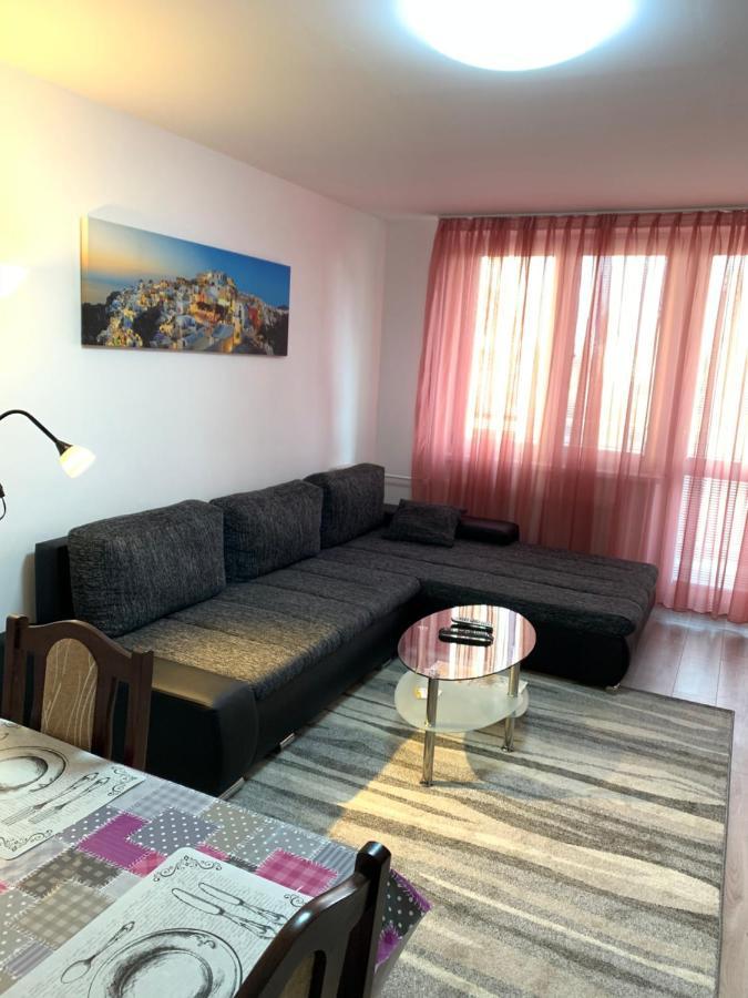 Apartament Tt10 Botanicka Trnava Luaran gambar