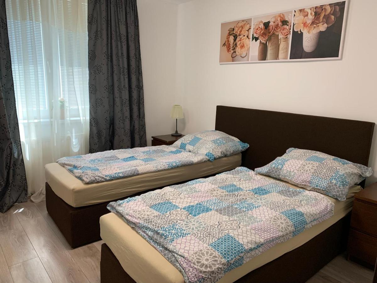 Apartament Tt10 Botanicka Trnava Luaran gambar