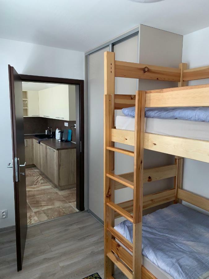 Apartament Tt10 Botanicka Trnava Luaran gambar