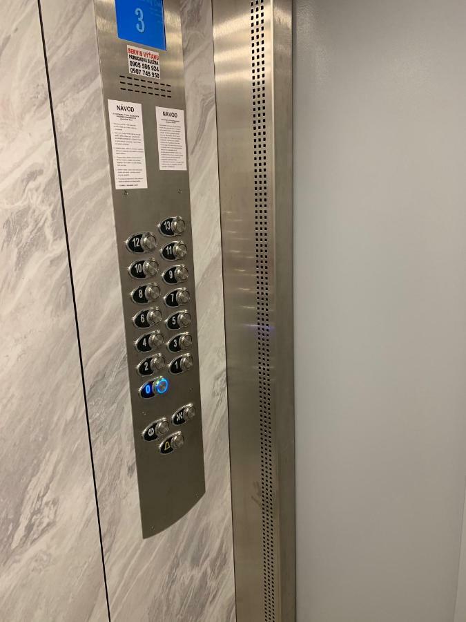 Apartament Tt10 Botanicka Trnava Luaran gambar